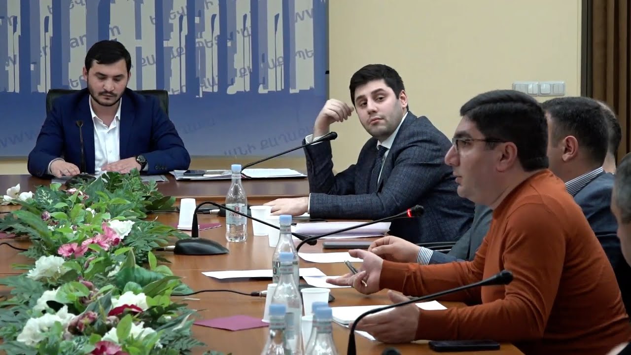 Ի՞նչն է ստիպել, որ հրաժարվեք տրանսպորտի թանկացման նախագծից, հիմնավորեք․ Մանուկյան