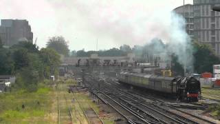 preview picture of video 'Steam Train: 70000 Britannia Cathedrals Express to Swanage, 14 Jun 2012, Woking'