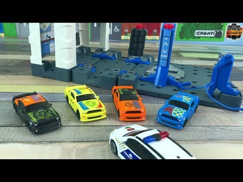 A rosszcsont kis versenyautók