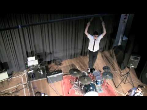 Dan Caster and the Mentones - Didn't Ya Hear? (Live At Grammar School)
