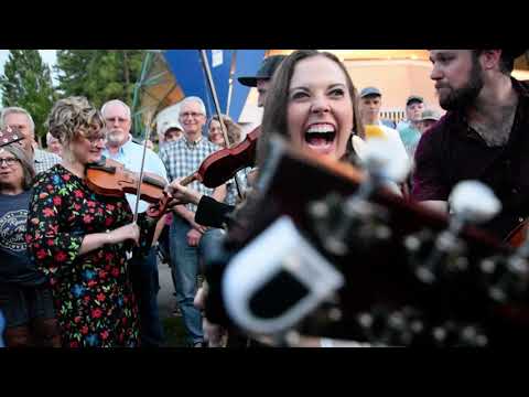 Fire on the Mountain - Bluegrass Jam led by Sierra Hull & Po' Ramblin' Boys