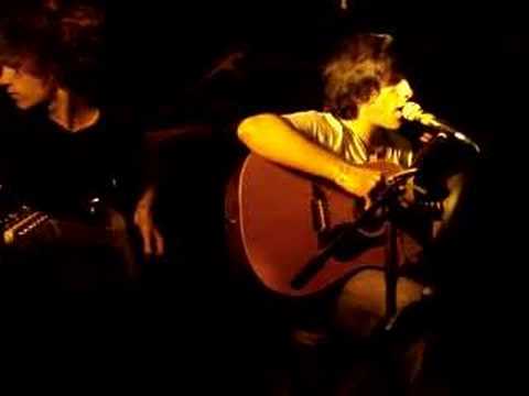 Download Absolut Cybelia Vos Putains De Larmes Mp3 dan Mp4 2019