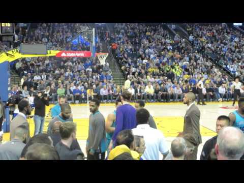 2016-01-04 Hornets vs Warriors Jeremy Lin handshake