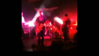 Thousand Yard Stare / Foo Fighters