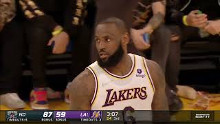 LeBron James in disbelief as DeAndre Jordan throws pass into stands