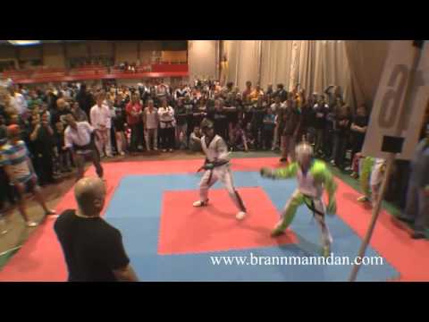 Robbie Lavoie v Stewart Wilkensen Quebec Open 2012