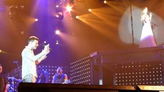 Ricky Martin &amp; Delta Goodrem  Private Emotion - Townsville Entertainment Centre