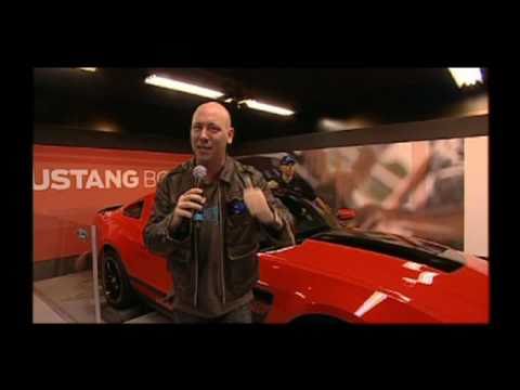 Nate Pace live at the LA auto show presenting the new 2012 Boss 302 on the Dyno!
