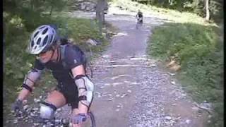 preview picture of video 'Groovy Tribe & Groovy Chicks ride the Morzine trails'
