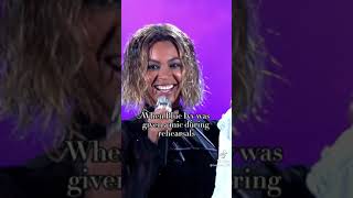 Blue ivy says hi mommy to ￼ ￼ Beyoncé while she ￼￼ preforming