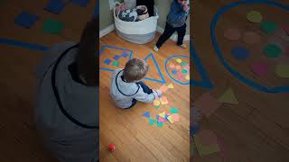 Simple daily activities for young kids - Shape Sorting Activity