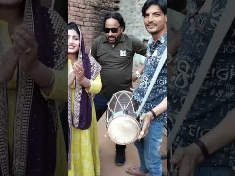 Sarki jo  sarse jo dheere  dheere pagal hua re  main Bura dholak