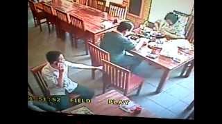 preview picture of video 'pencurian di sebuah restoran daerah PLUIT 28-11-20012'