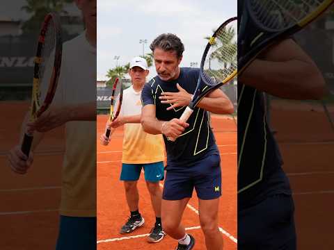 Never miss a tennis volley again with this expert tip! 😉 #tennis #tennistips #tennisvolley