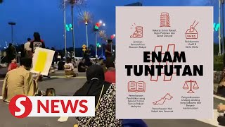 Download lagu Polisi akan memanggil sekitar 90 orang yang mengakhiri puasa saat protes di depan Parlemen. mp3 Download lagu Polisi akan memanggil sekitar 90 orang yang mengakhiri puasa saat protes di depan Parlemen. mp3