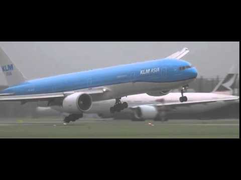 Tempestade quase derruba avião KLM ASIA B777