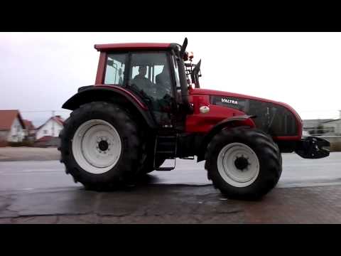 VALTRA T121