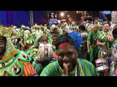Bateria da Grande Rio no desfile das campeãs 2020!
