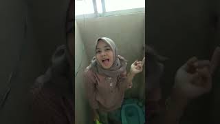 Download lagu intip teman di WC gua kira lagi apa 🤣 mp3 Download lagu intip teman di WC gua kira lagi apa 🤣 mp3