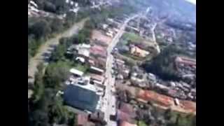 preview picture of video 'Uma voltinha em Rio do Sul SC de helicoptero IV'