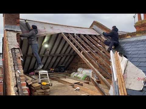 {Day 3} loft Conversion uk on a terrace house 🏠 removal of the rest of the roof and install steels