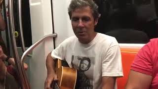 Passame er sale: in metro con Luca Barbarossa