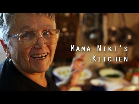 Mama Niki's Kitchen - How to make Greek style Gemistes (stuffed vegetables)