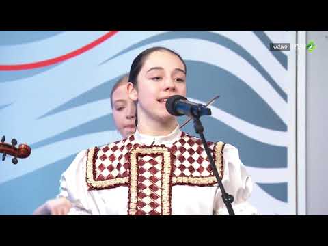 Iskra Hajkova a orchester DK Kovačica - po doline tichy vetrik veje