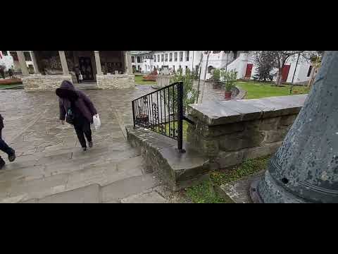 Statiunea Călimănești Căciulata. Cazarea noastră, Mănăstirea Cozia și diferite activități.