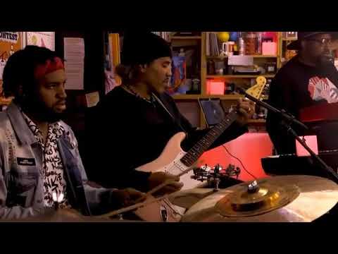 Raphael Saadiq & Lucky Daye-"Be Here" Performed On NPR Tiny Desk Concert Series