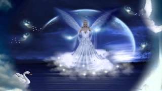 Hark! The Herald Angels Sing * Natalie Cole w/ The London Symphony (HD)