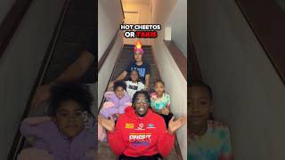 Download lagu THIS OR THAT!!?? #trending #viral #shorts #family #coolkids #subscribe mp3