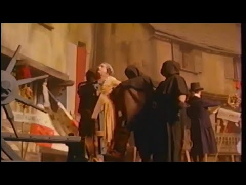 Clip from the comedy film Stay Tuned, starring John Ritter [read description] 