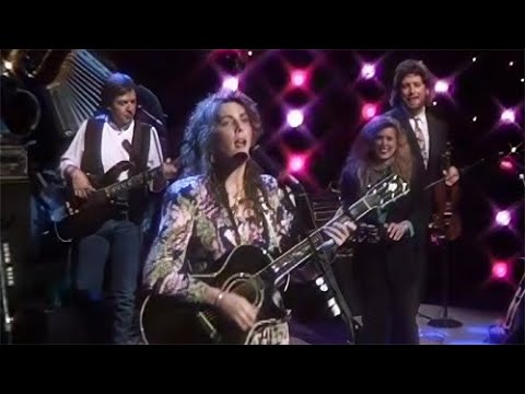 Kathy Mattea - On Stage at Lonesome Pine