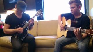 Landon Wall Jammin&#39; with Hunter Hayes on the Tour Bus (Secret Love)