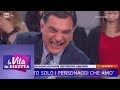 La risata irrefrenabile di Tiberio Timperi - La vita in diretta 12/03/2019