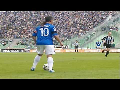 Anche con i capelli bianchi, Roberto Baggio era ancora un fenomeno