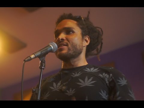 download lagu mp3 mp4 Conkarah Give Me Love, download lagu Conkarah Give Me Love gratis, unduh video klip Download Conkarah Give Me Love Mp3 dan Mp4 Unlimited Gratis