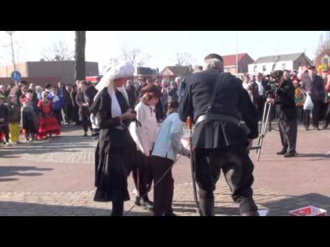 2011 Boerenbruiloft met bakkers buurvrouwtje als bruid