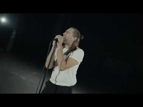 A Király Halott - Tűnj el! (Official Video)