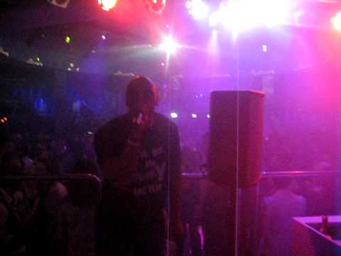 VIPER VMAN AT LIQUID AND ENVY WHILST THE VINYL VIXENS WERE ON THE DECKS