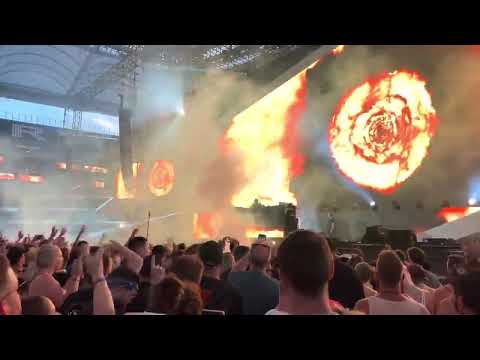 Timmy Trumpet @ World Club Dome 2022 #worldclubdome #wcd Dancing with Wife