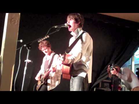 Jake Bugg & Iain Archer | Live | 'Slumville Sunrise' | Bushmills Live | 20th June 2013 | Music News