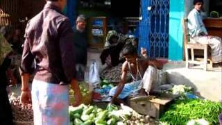 preview picture of video 'bangladesh  market.MP4'