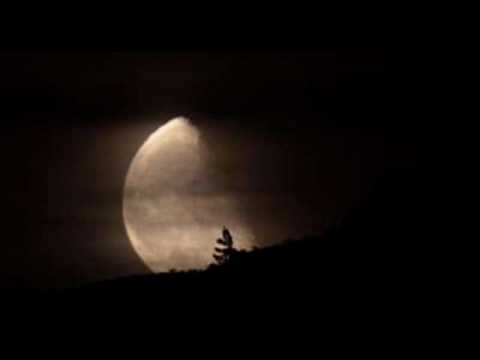 The Moon Is a Blind Eye - I Am Kloot