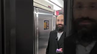 יוליש סטטוס מבקרת בישיבת יגדיל תורה ב-5110-18 לארוחת קיץ שסופקה על ידי פלווריק
