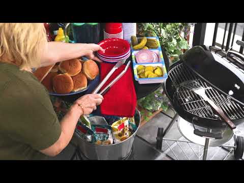 StoreSmith Folding Round Bar Table with Ice Bucket