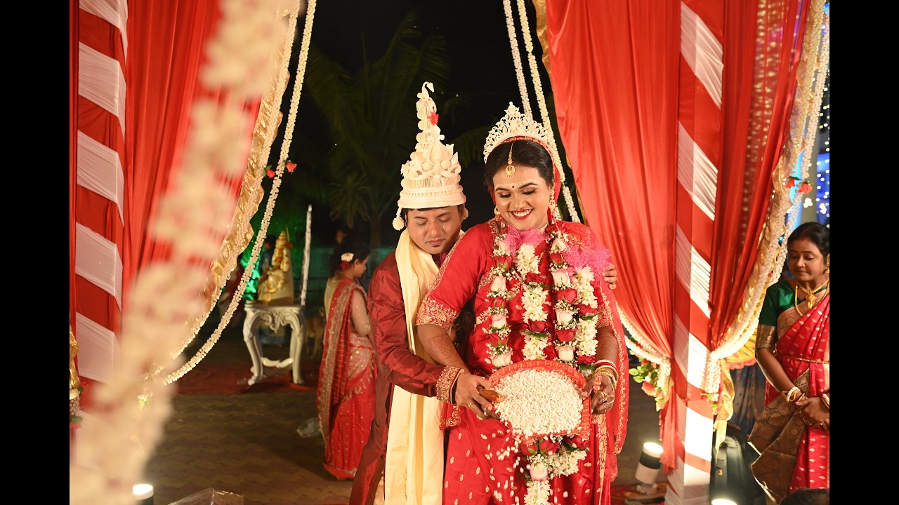 Wedding highlights film thumbnail