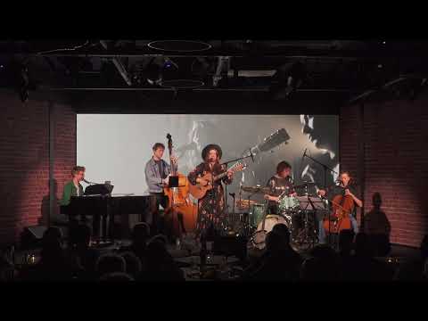 Daisy Chute - Meet in the Middle