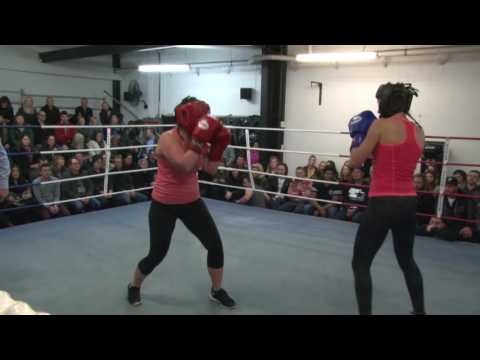 Contenders Series 10 - Fight 3   Lucy vs Fiona
